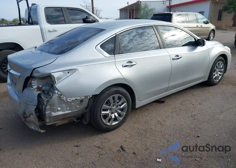 2014 Nissan Altima 2.5/2.5 S/2.5 Sl/2.5 Sv z USA, uszkodzony, nr VIN 1N4AL3AP7EC271819